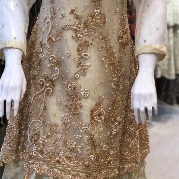 Meet your Posher, Hoorain - Picture 4 of 5